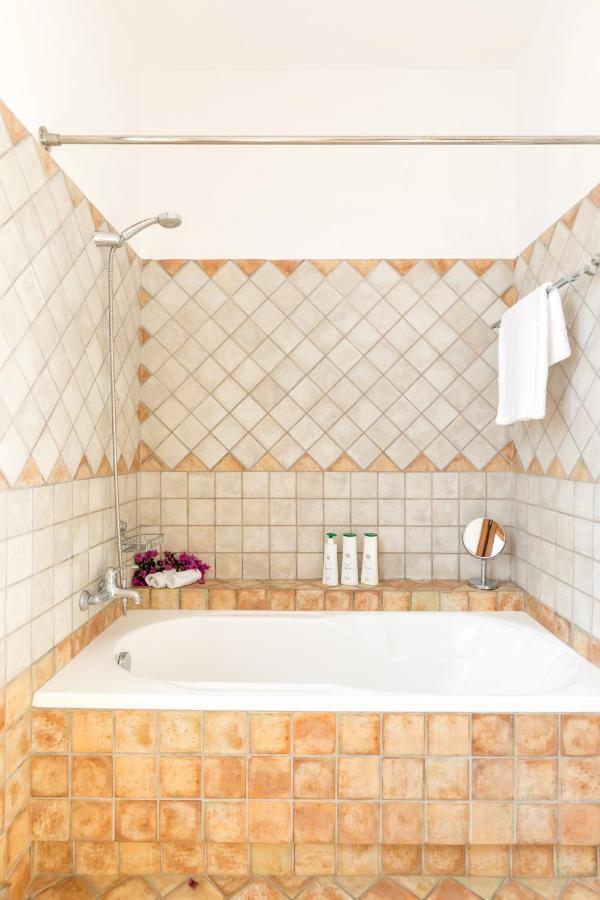 Dendrilia Villa & Suite By Rodostamo Collection Kassiopi Buitenkant foto